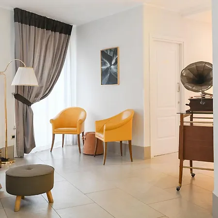 Relais Palazzo Duomo 3* ノーラ